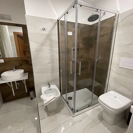 B&B Centrale Oda ve Kahvaltı 4*