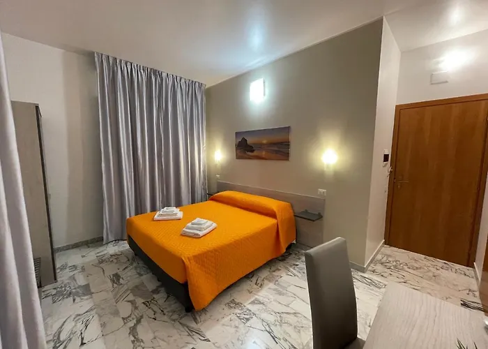 B&B Centrale 住宿加早餐酒店 4*